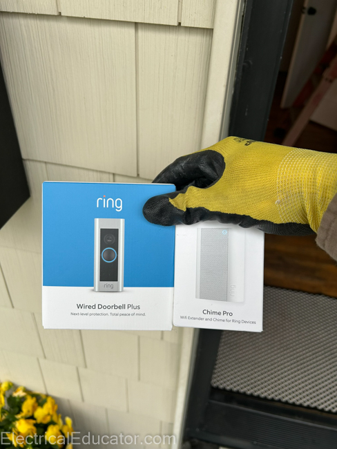 Ring Doorbell (4) Ring hardwired doorbell and chime