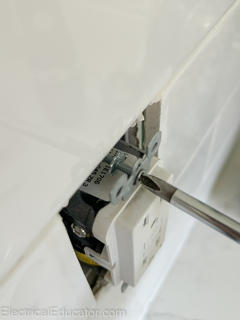 unishim outlet spacers fixing loose outlet unishim outlet spacers install